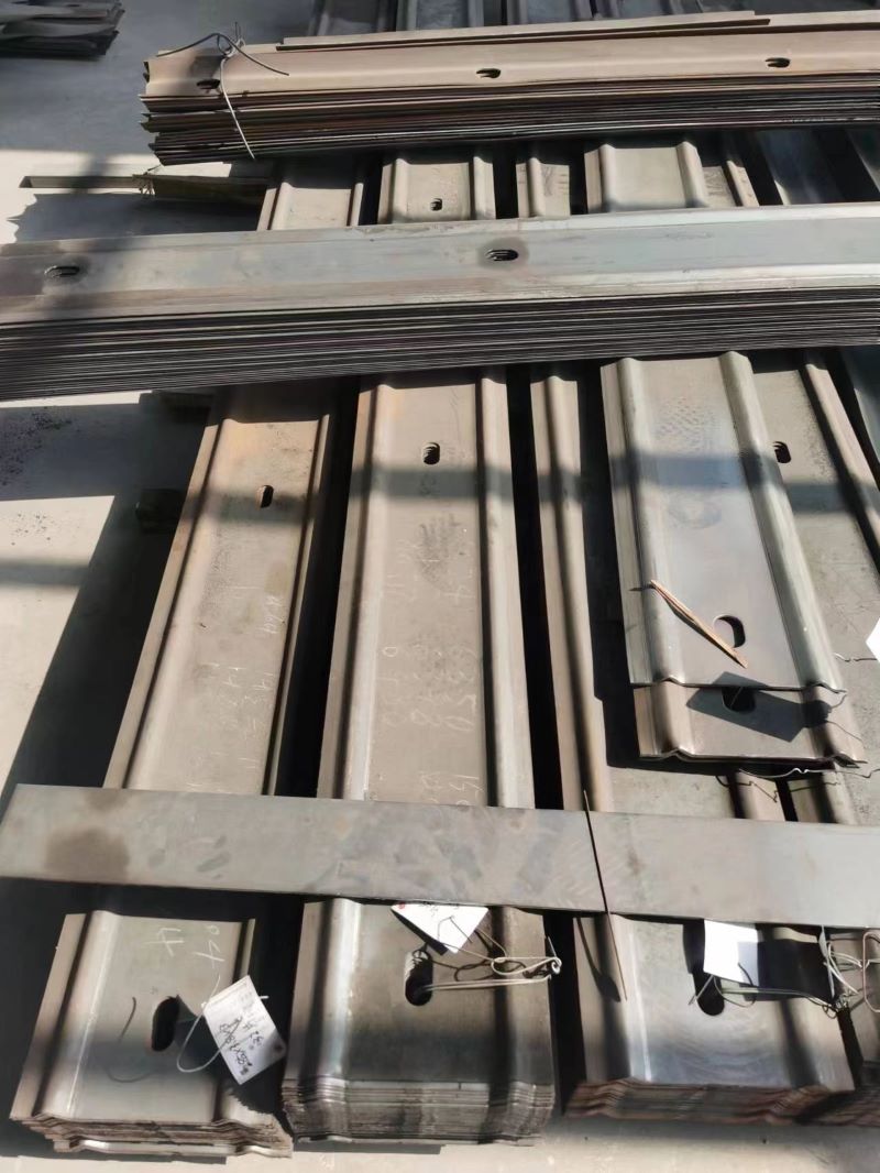 W-Shaped Steel Strip